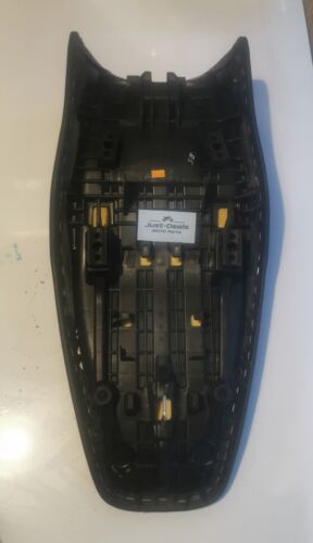 Honda CB 125 F 2023 FRONT RIDER SEAT Cb125f M-m 2021 – 2023