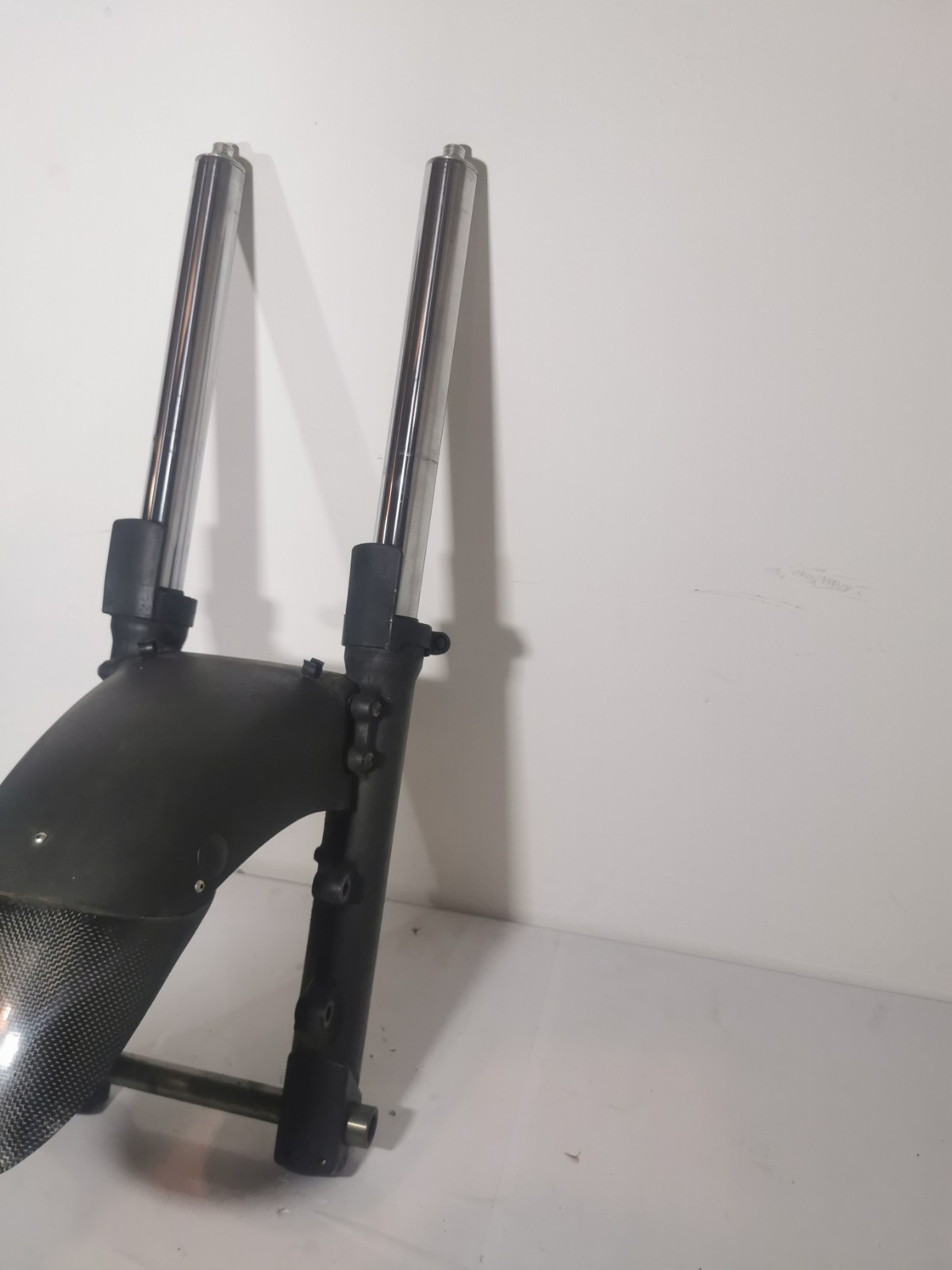 Triumph Sprint St 1050 Complete Front Forks Suspension and Carbon Fiber Mudguard