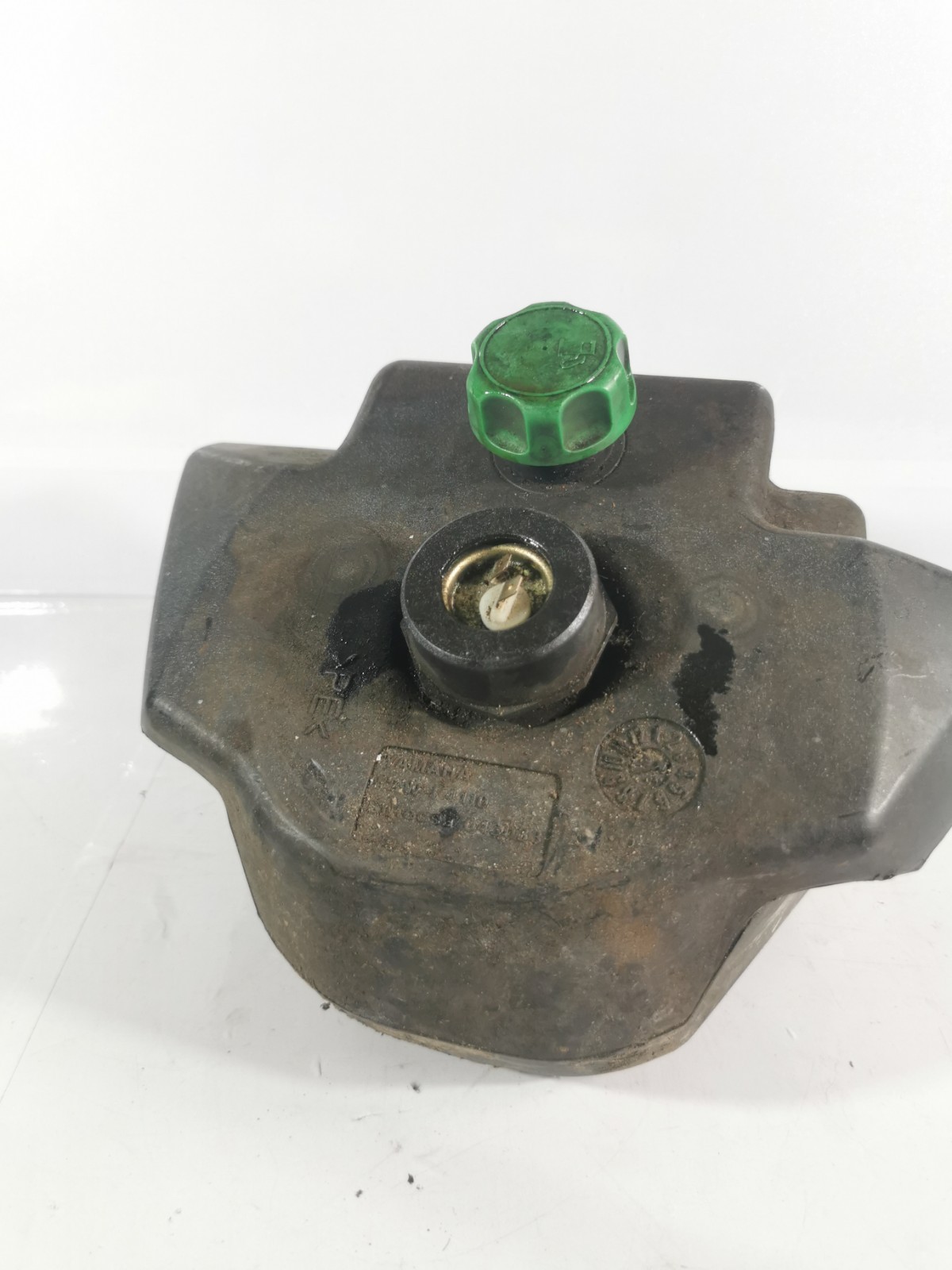 YAMAHA JOG CS50 FUEL PETROL GAS TANK OEM 5RW-F4110