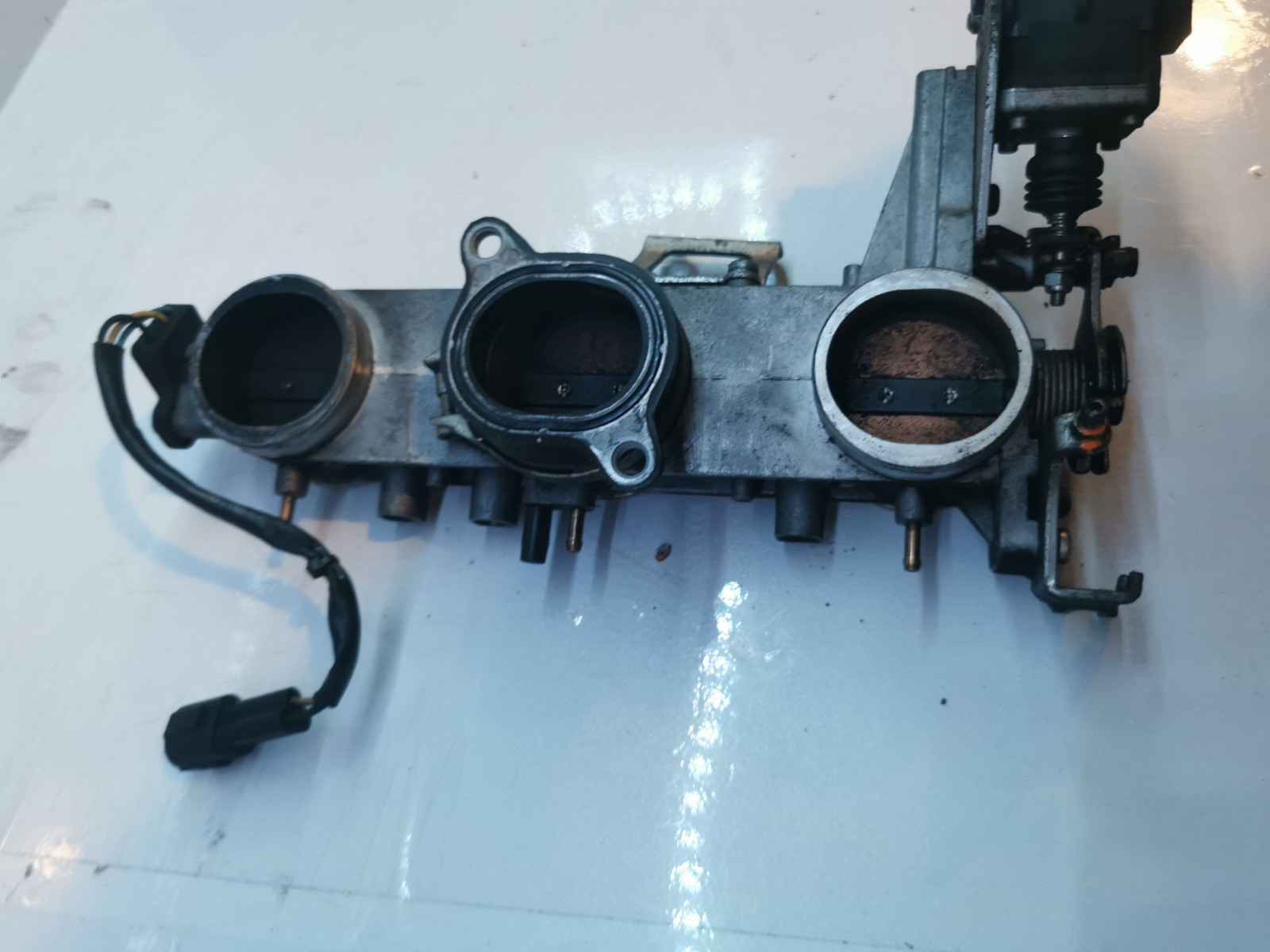 Triumph SPRINT ST 1050 Throttle Injection Bodies