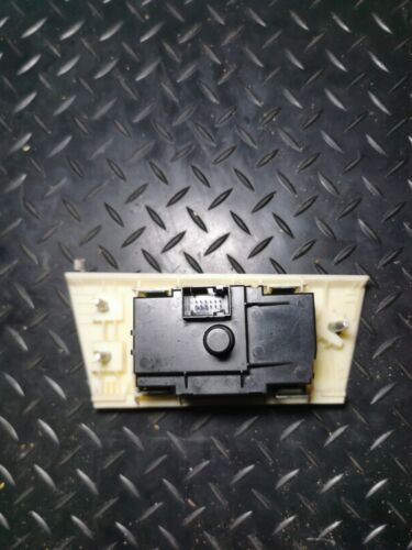 BMW 3 SERIES E90 E91 E92 HEADLIGHT AUTO LIGHT CONTROL SWITCH UNIT 6932796