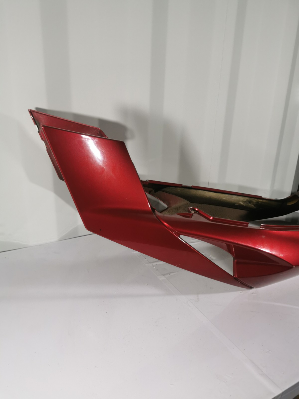 TRIUMPH Seat rear fairing Sprint ST 1050 Red T2301946-CP Used