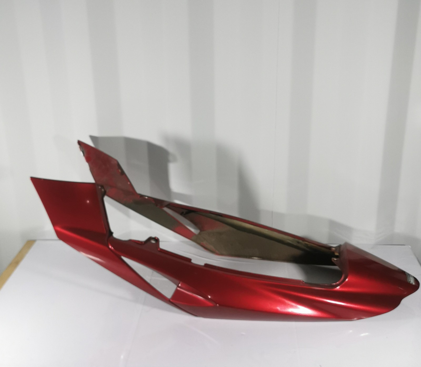 TRIUMPH Seat rear fairing Sprint ST 1050 Red T2301946-CP Used