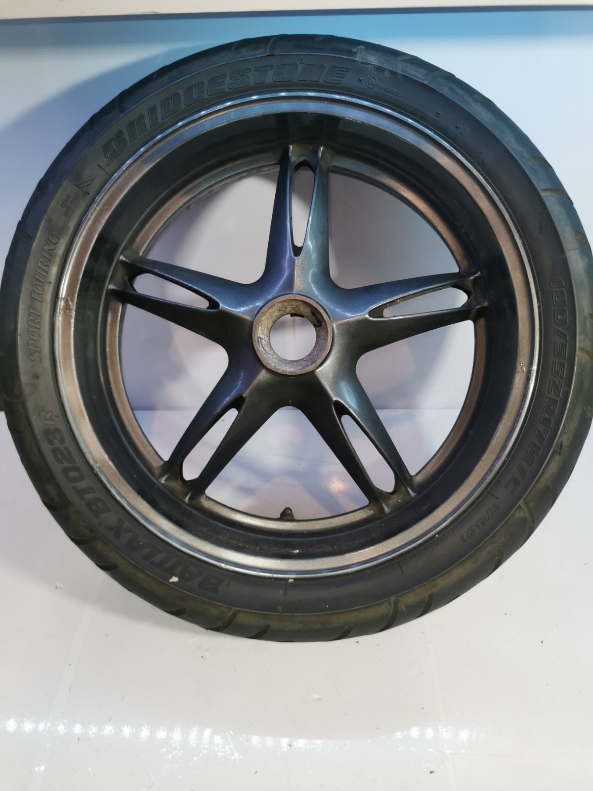 TRIUMPH SPRINT 1050 REAR WHEEL WITH TYRE TRIUMPH SPRINT WHEEL