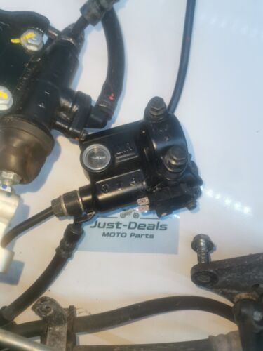 Honda CB 125 F 2023 FRONT BRAKE CALIPERS AND BRAKE PEDAL Cb125f M-m 2021 – 2023