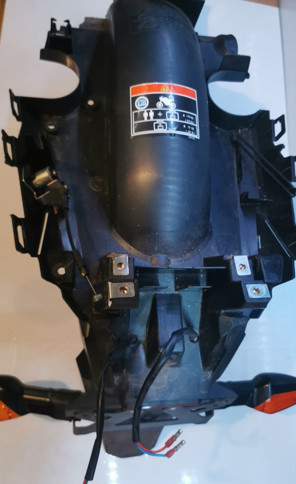 2023 Honda CB125F Rear Mudguard / Undertray with Indicators