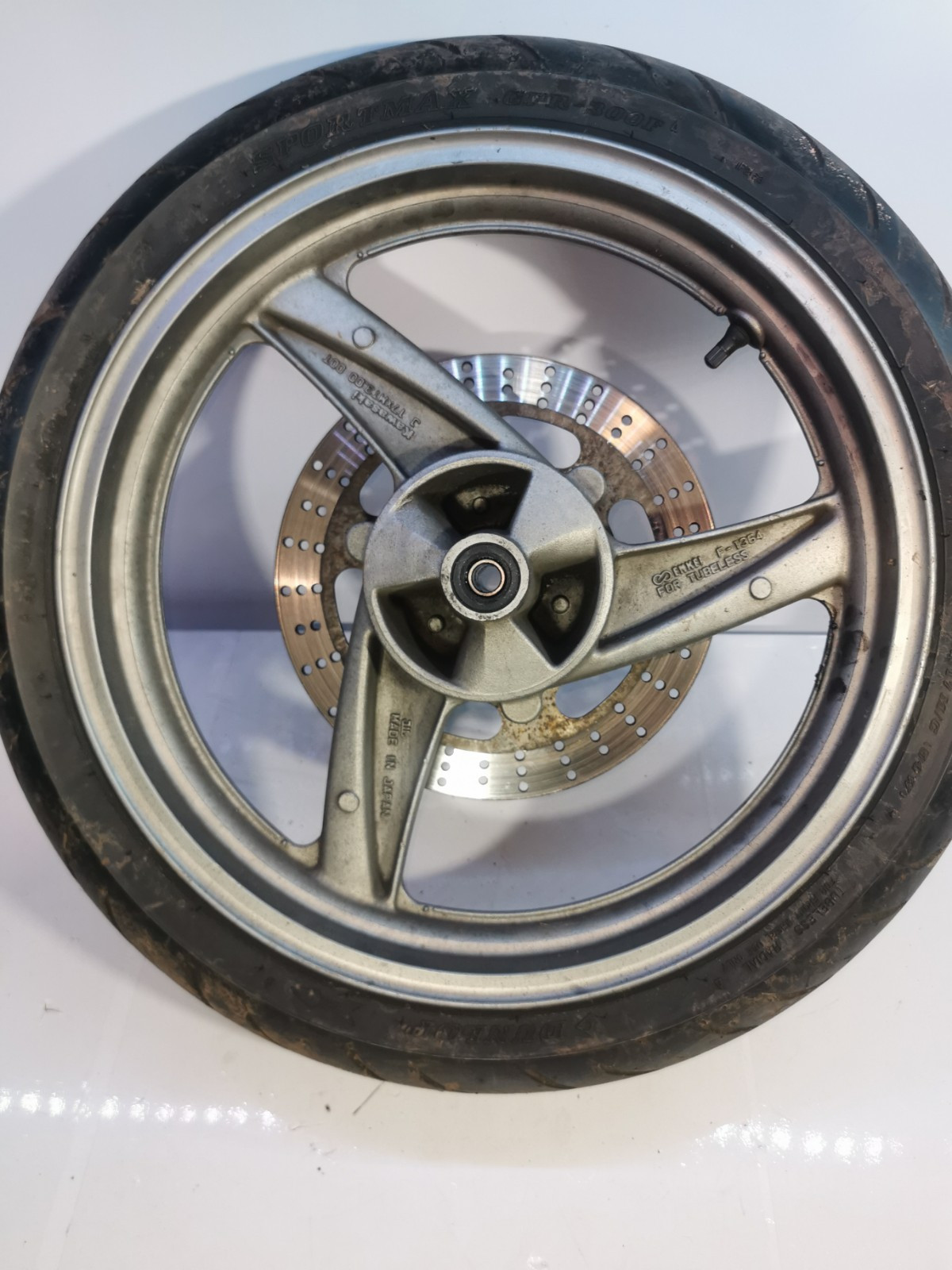 KAWASAKI ER5 ER500 FRONT WHEEL WITH TYRE