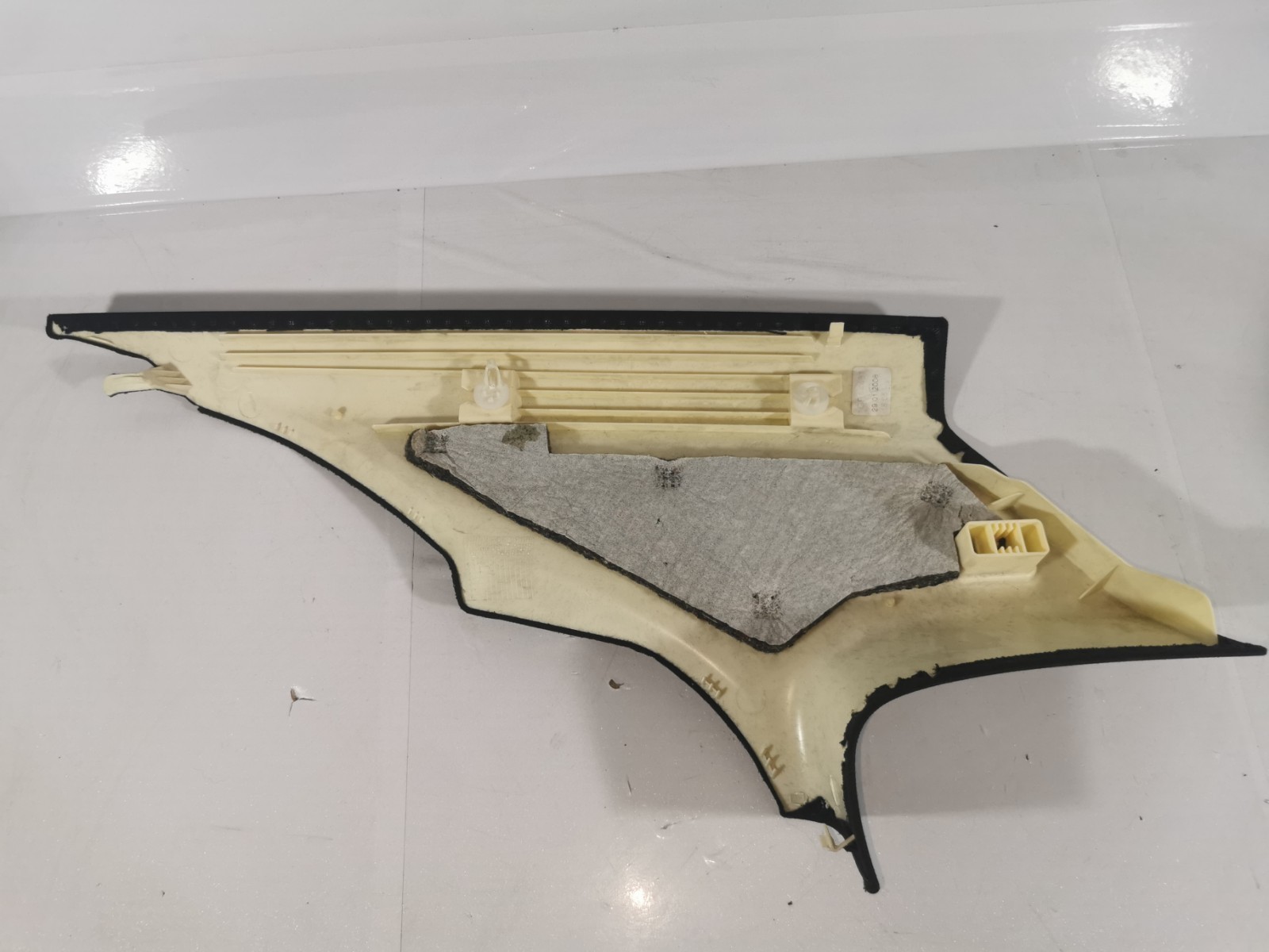 BMW E92 M3 3 SERIES RIGHT C PILLAR TRIM 7117474 Alcantara