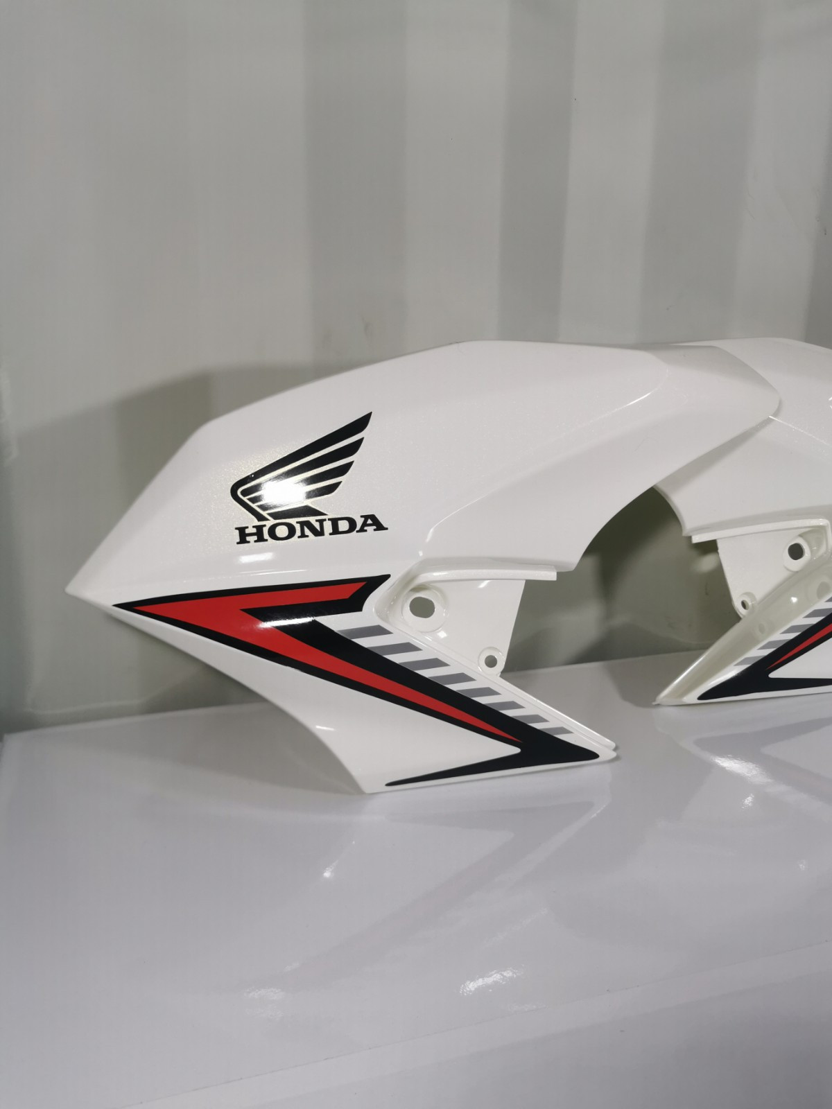 HONDA CB125F WHITE SHROUD COVER WHITE LH & RH PAIR GLR125 CB 125 F 2015-2020