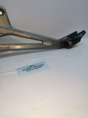 KAWASAKI ER5 ER500 ER 500 Left Foot Rest Hanger 2005