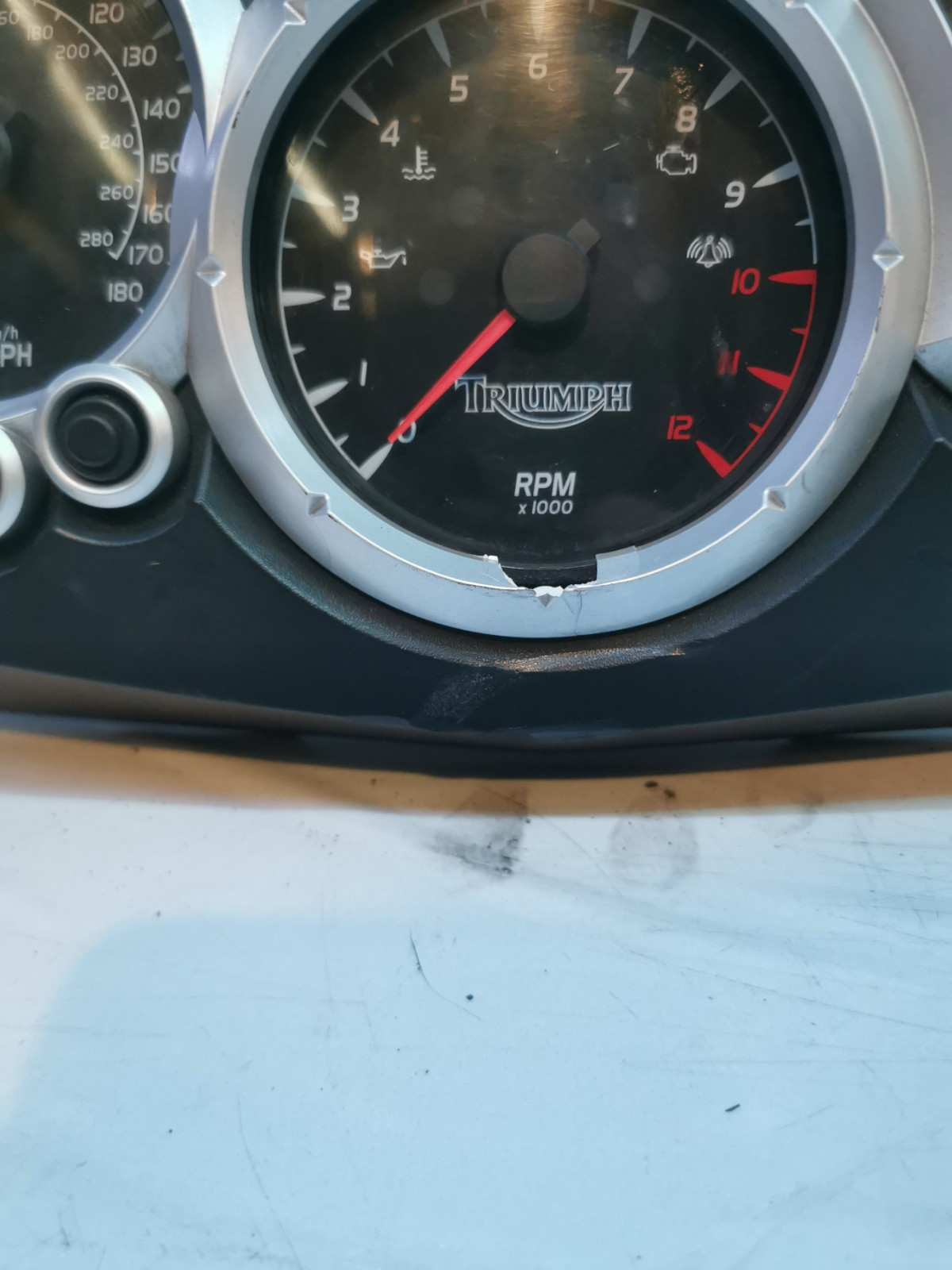 TRIUMPH SPRINT ST 1050 SPEEDO INSTRUMENT CLUSTER SPEEDOMETER