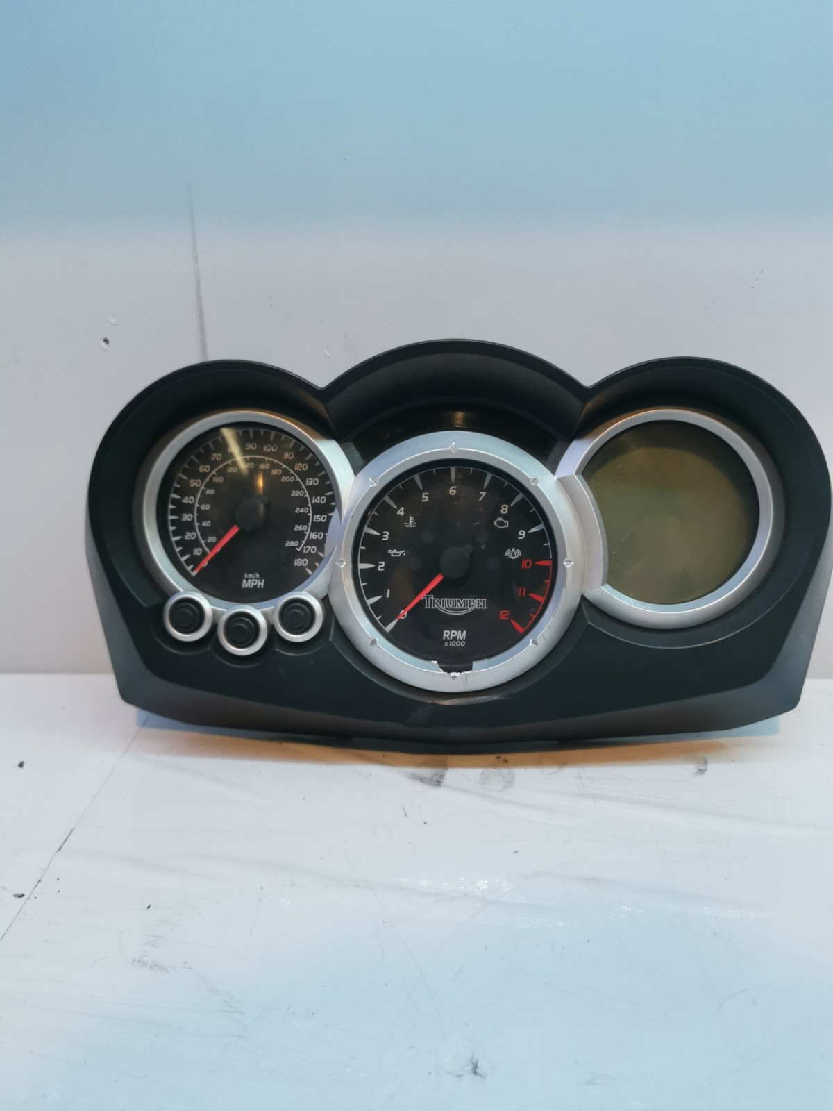 TRIUMPH SPRINT ST 1050 SPEEDO INSTRUMENT CLUSTER SPEEDOMETER