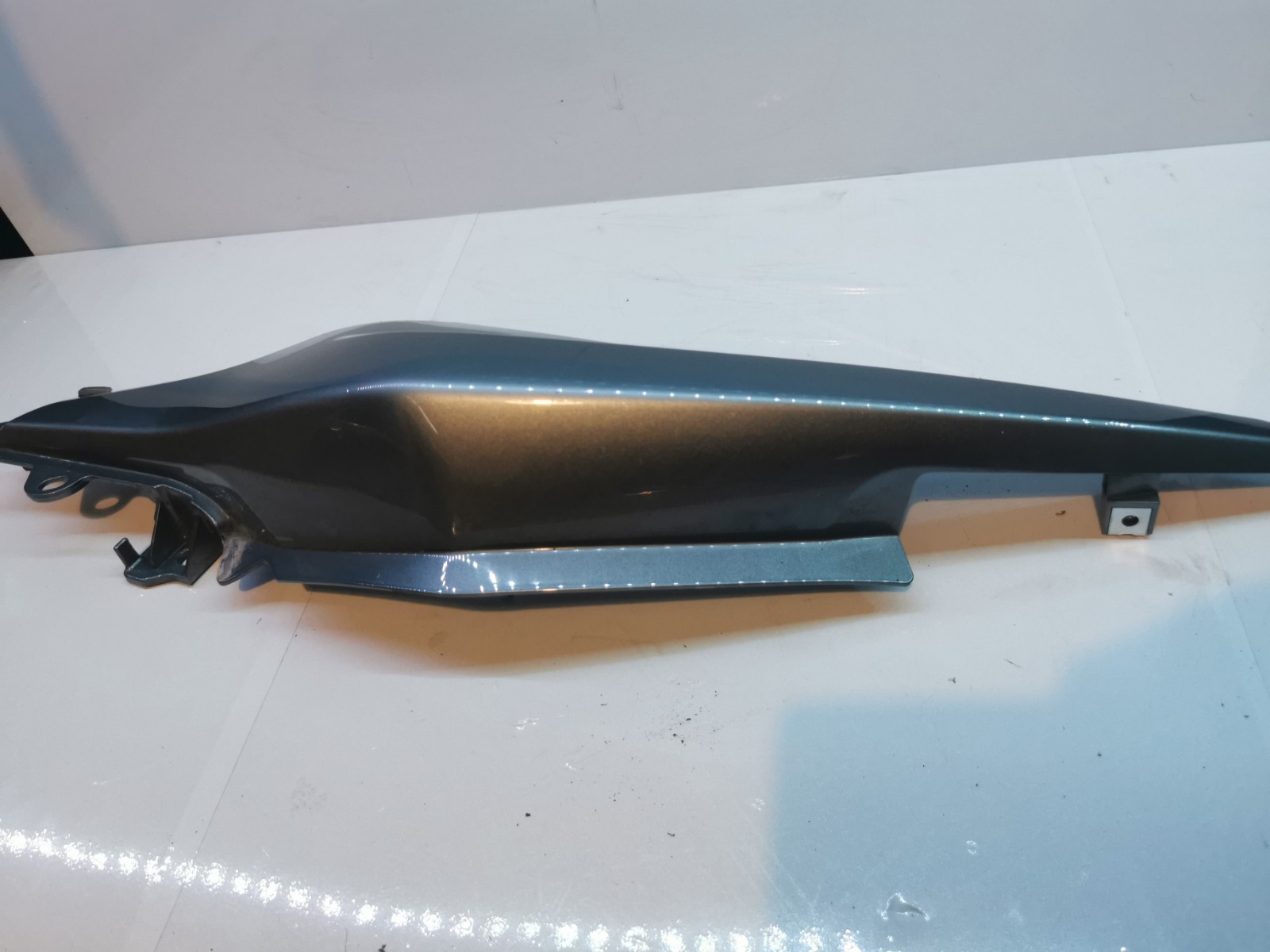 HONDA CB125F RIGHT SIDE COVER / FAIRING 2022