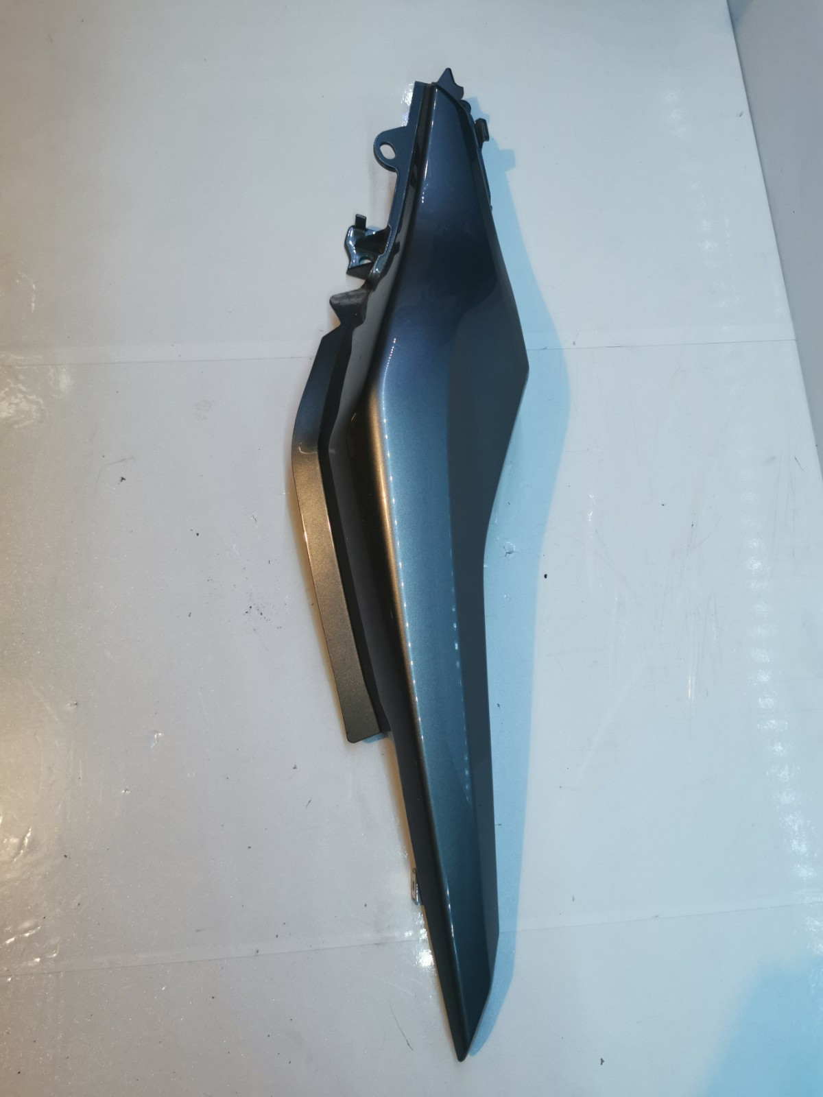 HONDA CB125F RIGHT SIDE COVER / FAIRING 2022