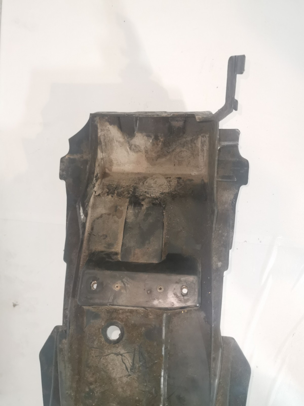 KAWASAKI ER5 ER500 2000 A4 : Rear Mudguard ' Battery Tray