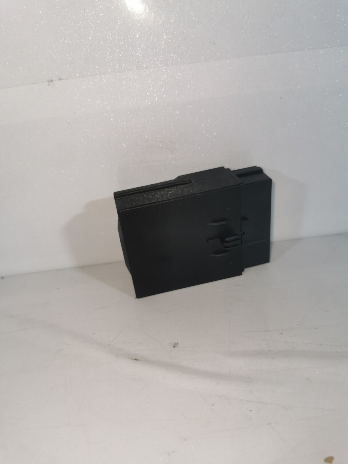 BMW 3 320D e92 seat control module switch 913004701 BGP12360