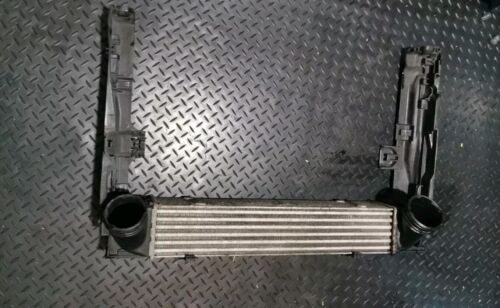 BMW E92 E90 E91 318d E81 E87 120D N47 Intercooler