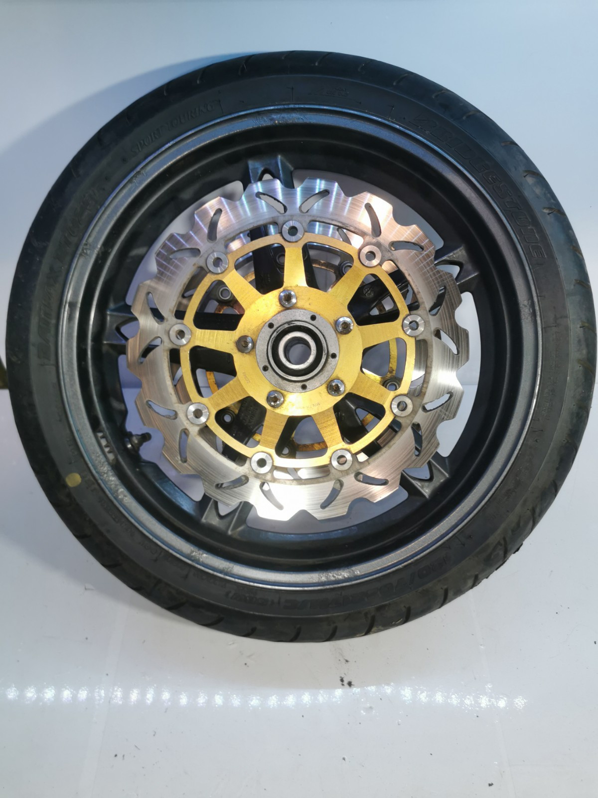 Triumph Sprint ST 1050 Front Wheel, Tyre + Brake Discs